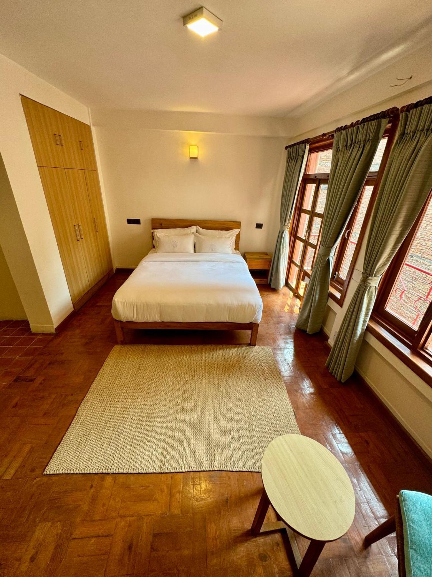 Karuna Hotel Patan Kathmandu ภายนอก รูปภาพ