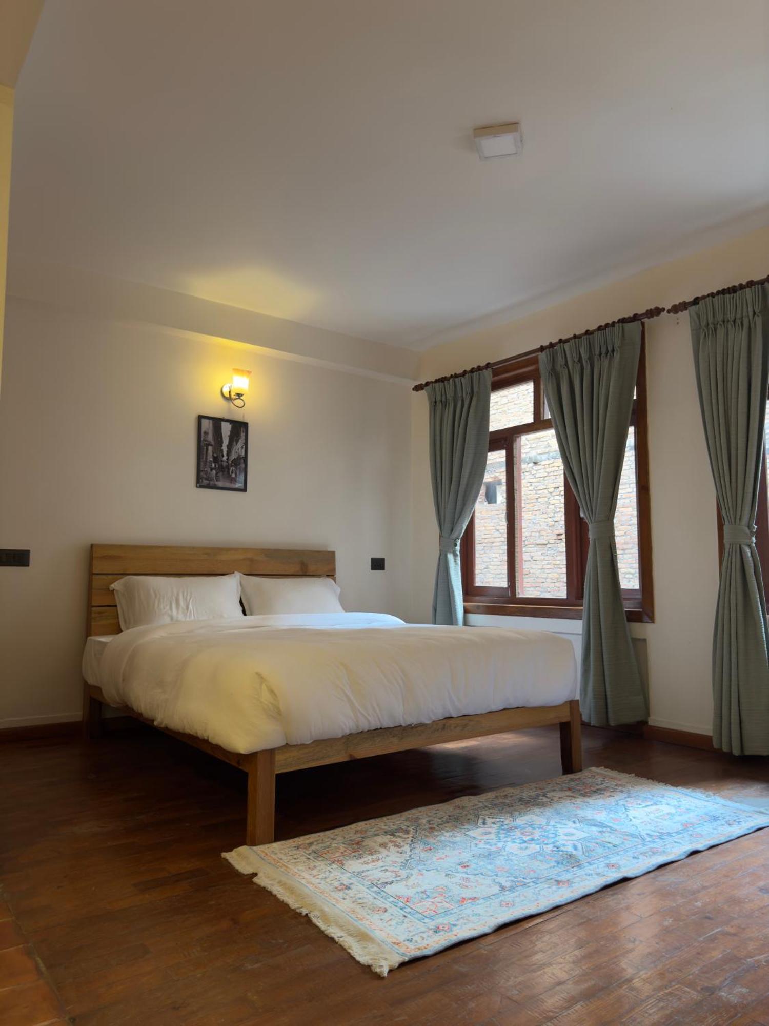 Karuna Hotel Patan Kathmandu ภายนอก รูปภาพ